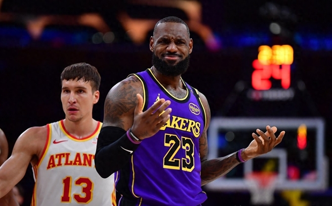 詹姆斯，老鹰，刷新队史纪录！