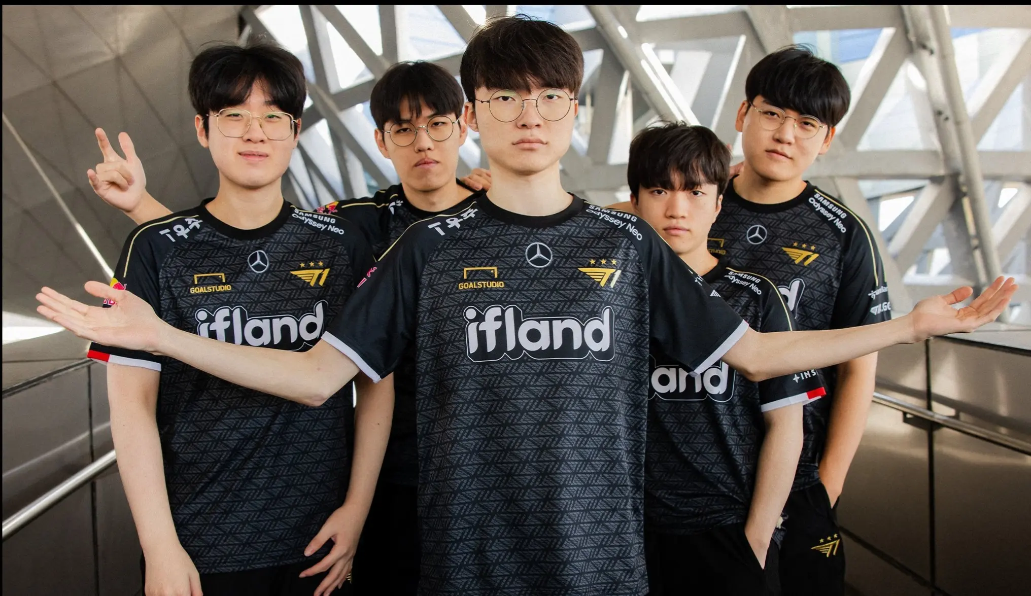 关于Faker在德国队比赛中关键助攻，挺进下一轮引发热议！的信息